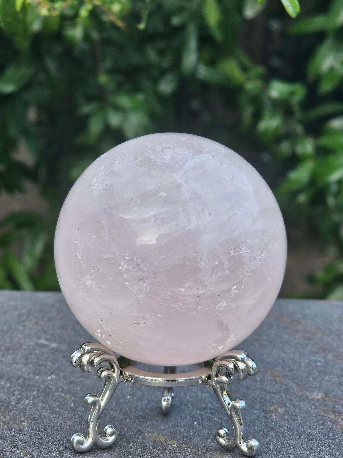 Sfera Quarzo Rosa gr 252 dm 5,4 - immagine 2